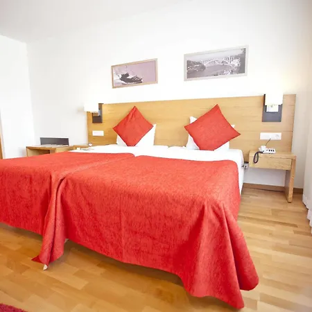 Cristal Hotel 4*